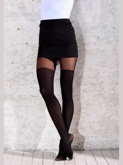 Bas cuissardes à rayures noires raffinées