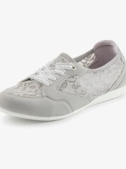Baskets chaussures de loisirs tendance avec dentelle pour un look personnalisé