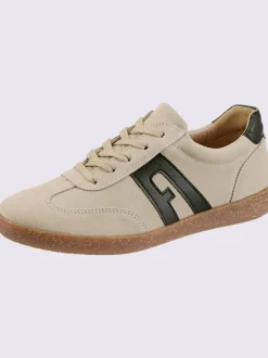 Baskets cuir velours de vache.