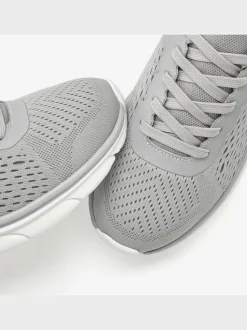 Baskets légères et confortables en maille délicate avec talon légèrement rembourré pour un confort optimal