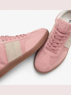 Baskets sneakers en cuir doux et de qualité avec doublure en textile douce, confortables à porter