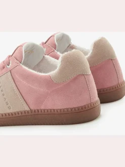 Baskets sneakers en cuir doux et de qualité avec doublure en textile douce, confortables à porter
