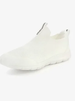 Baskets sneakers légères à enfiler grâce aux matières élastiques pour un confort absolu