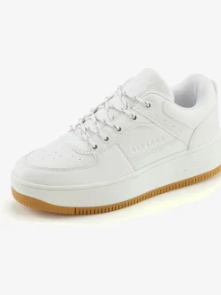 Baskets sneakers modernes avec semelle compensée légère