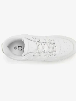 Baskets sneakers modernes avec semelle compensée légère