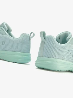 Baskets sneakers sportives et légères à enfiler, très confortables grâce au talon légèrement rembourré