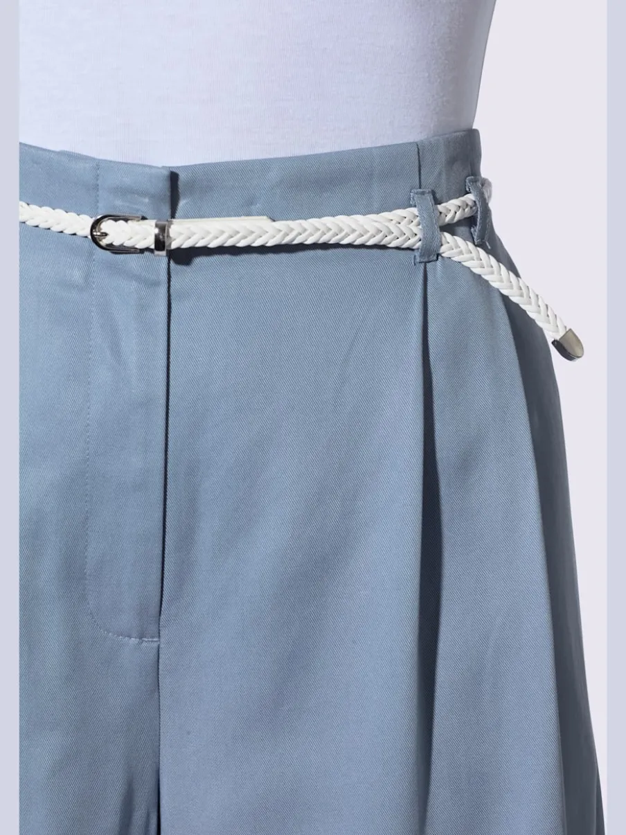 Bermuda de style sportif à jambes larges avec ceinture élastique