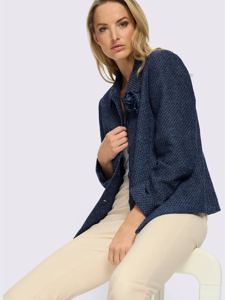 Blazer avec col chemise et broche florale amovible