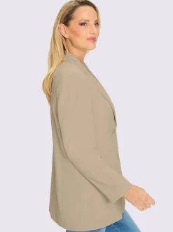 Blazers avec col à revers et coutures structurantes raffinées