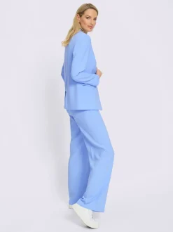 Blazers à col à revers et pantalons à jambes larges
