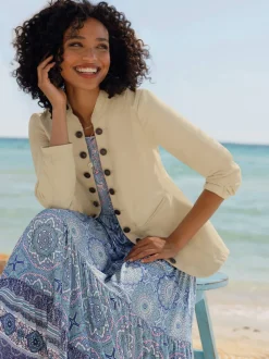 Blazers en jean avec col montant et poches décoratives