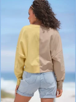 Blouse à manches longues avec col bateau ajouré