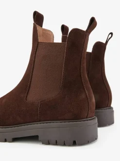 Bottines chelsea tendance et très confortables en cuir velours de qualité avec semelle profilée légère
