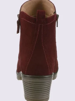 Bottines cuir velours de vache.