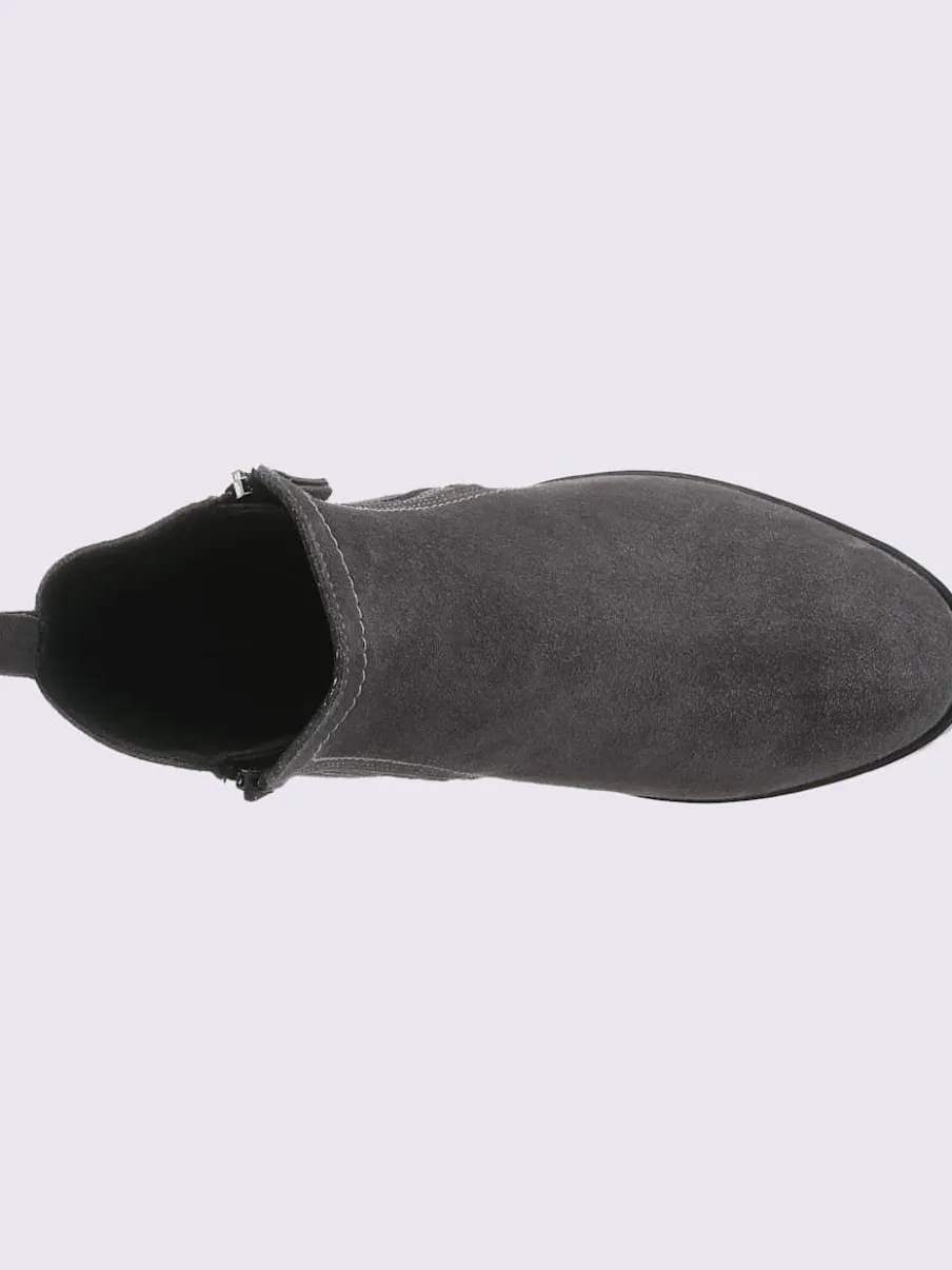 Bottines cuir velours de vache.