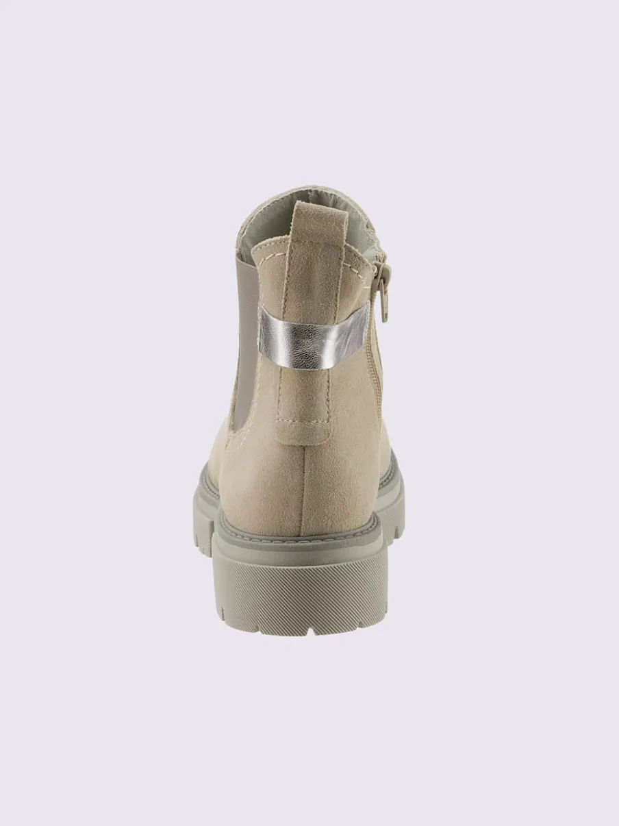 Bottines cuir velours de vache.
