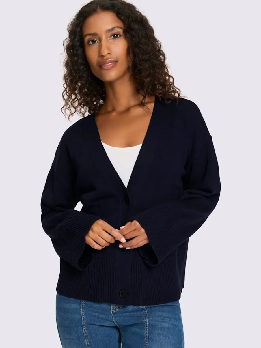 Cardigan en tricot doux col en V avec boutons