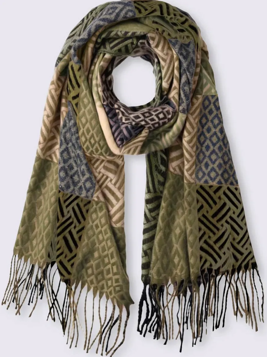 Écharpe à franges en effet patchwork avec motifs géométriques