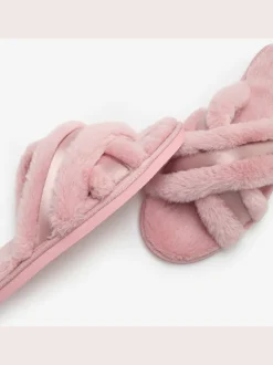 Chaussons bande croisée raffinée