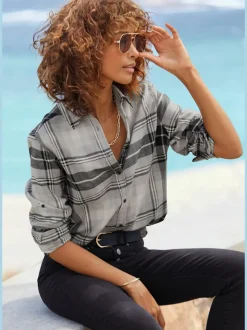 Chemisier à carreaux avec col chemise et manches longues