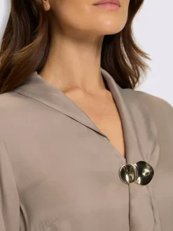 Chemisier en satin jolie brillance