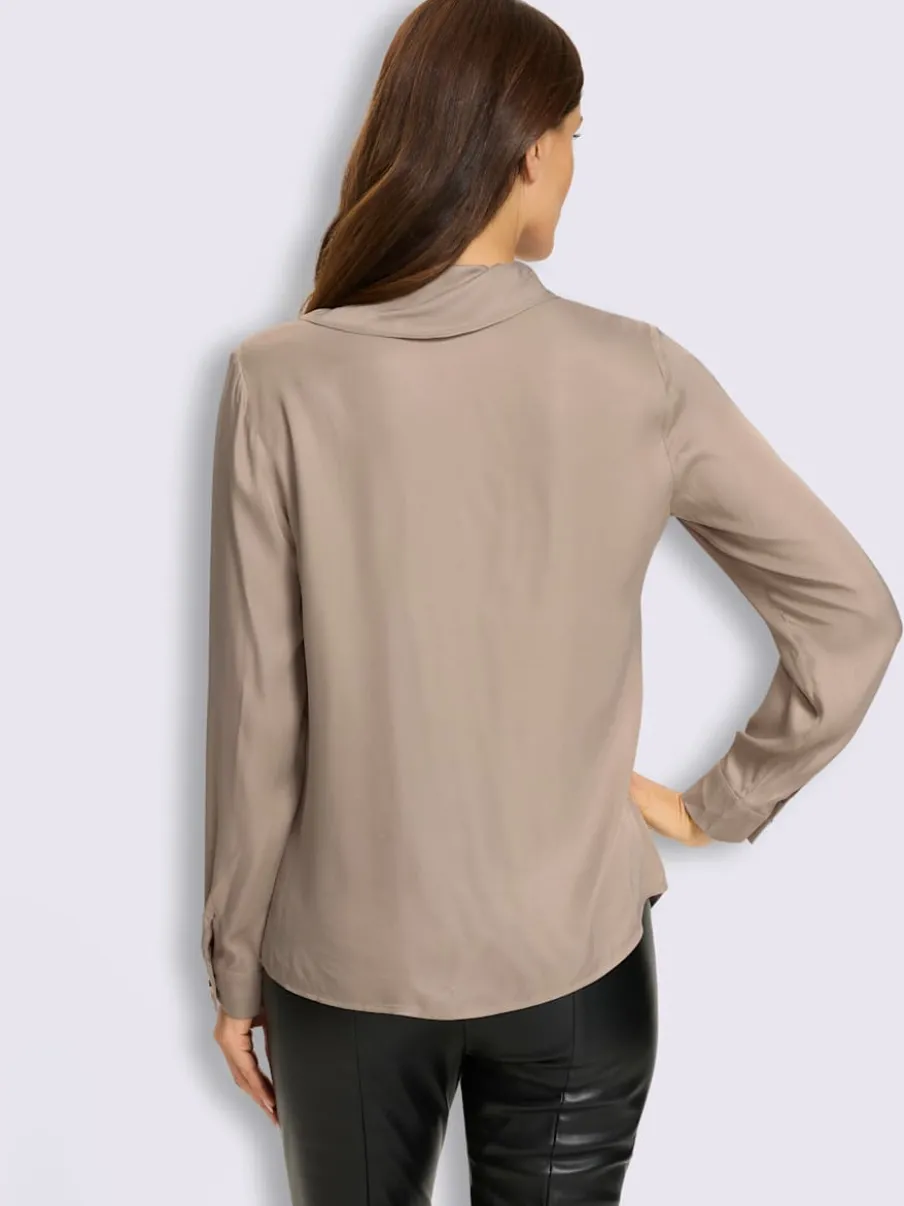 Chemisier en satin jolie brillance