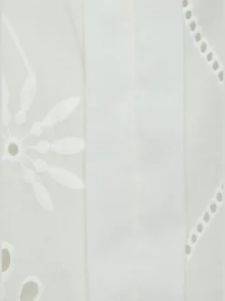 Chemisier léger en dentelle avec broderie ajourée