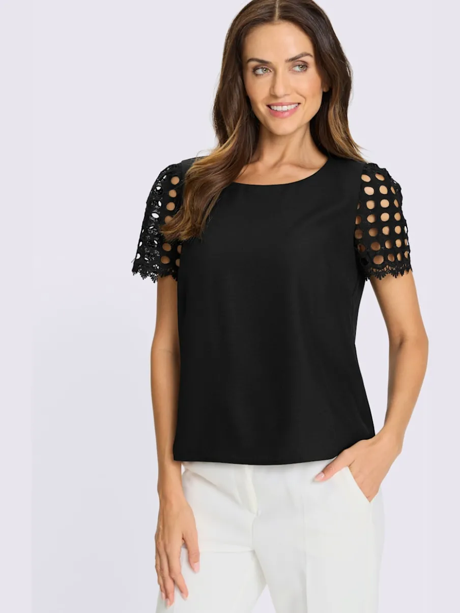Chemisier manches courtes en broderie ajourée transparente
