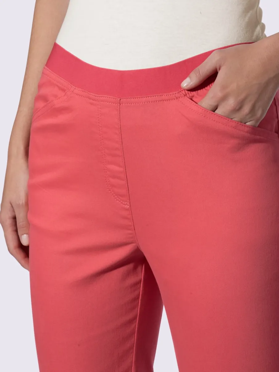 Corsaire à poches avec ceinture élastique et broderie décorative