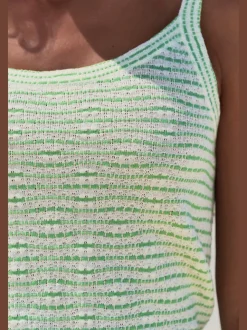 Débardeur en tricot avec rayures en fils teintés et finition côtelée