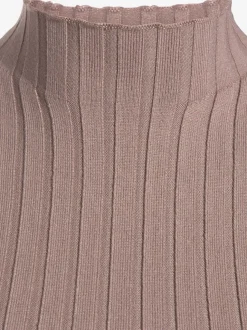 Débardeur en tricot côtelé à col montant et coupe ajustée
