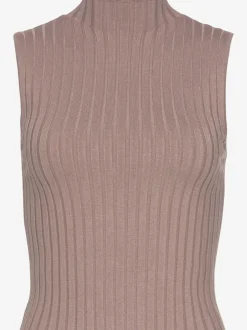 Débardeur en tricot côtelé à col montant et coupe ajustée