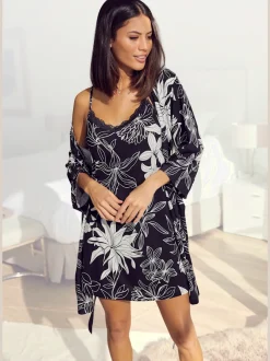 Déshabillé court à motif floral