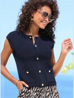 Gilet en tricot avec boutons dorés et poches plaquées