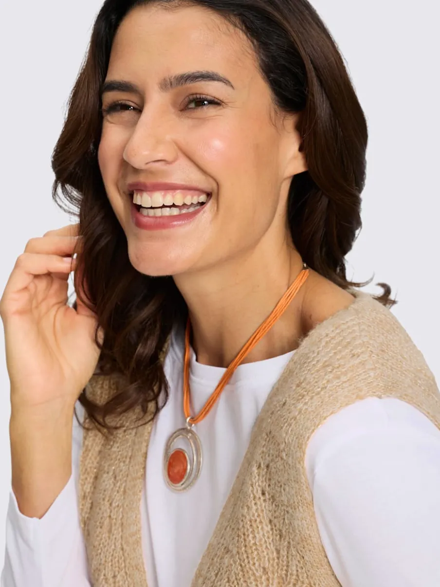 Gilet en tricot tricot ajouré