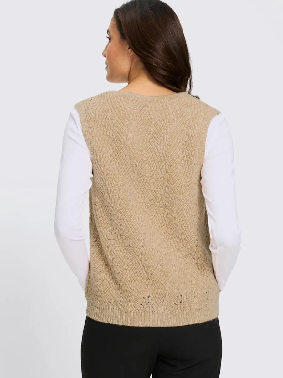 Gilet en tricot tricot ajouré