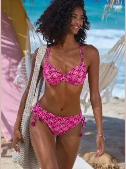 Haut de maillot de bain à armatures imprimé intégral moderne