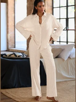 Haut de pyjama au design classique