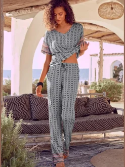 Haut de pyjama t-shirt avec motif ethnique
