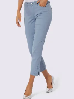 Jean 7/8 avec broderies et dentelle au bas de jambes