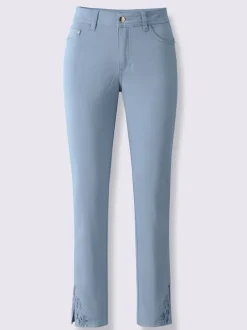 Jean 7/8 avec broderies et dentelle au bas de jambes