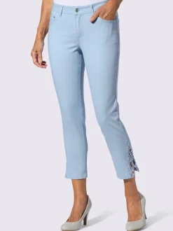 Jean 7/8 avec empiècements en dentelle raffinée latéraux