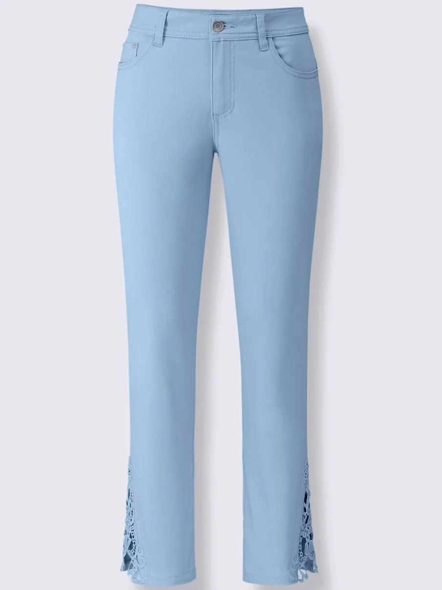 Jean 7/8 avec empiècements en dentelle raffinée latéraux