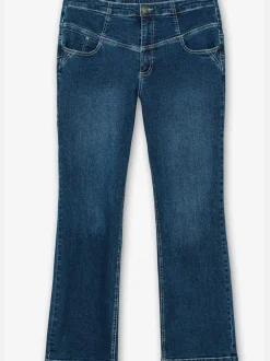 Jean bootcut pour les tailles fines avec des hanches marquées et un peu de ventre