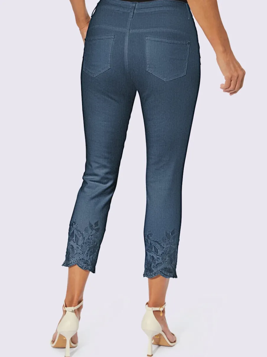 Jean 7/8 coton avec broderie et effet push-up