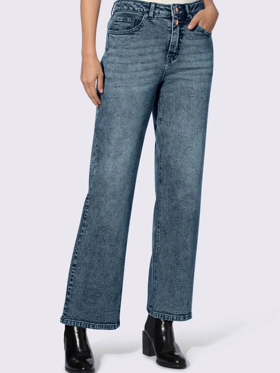 Jean coupe droite cinq poches avec rivets décoratifs