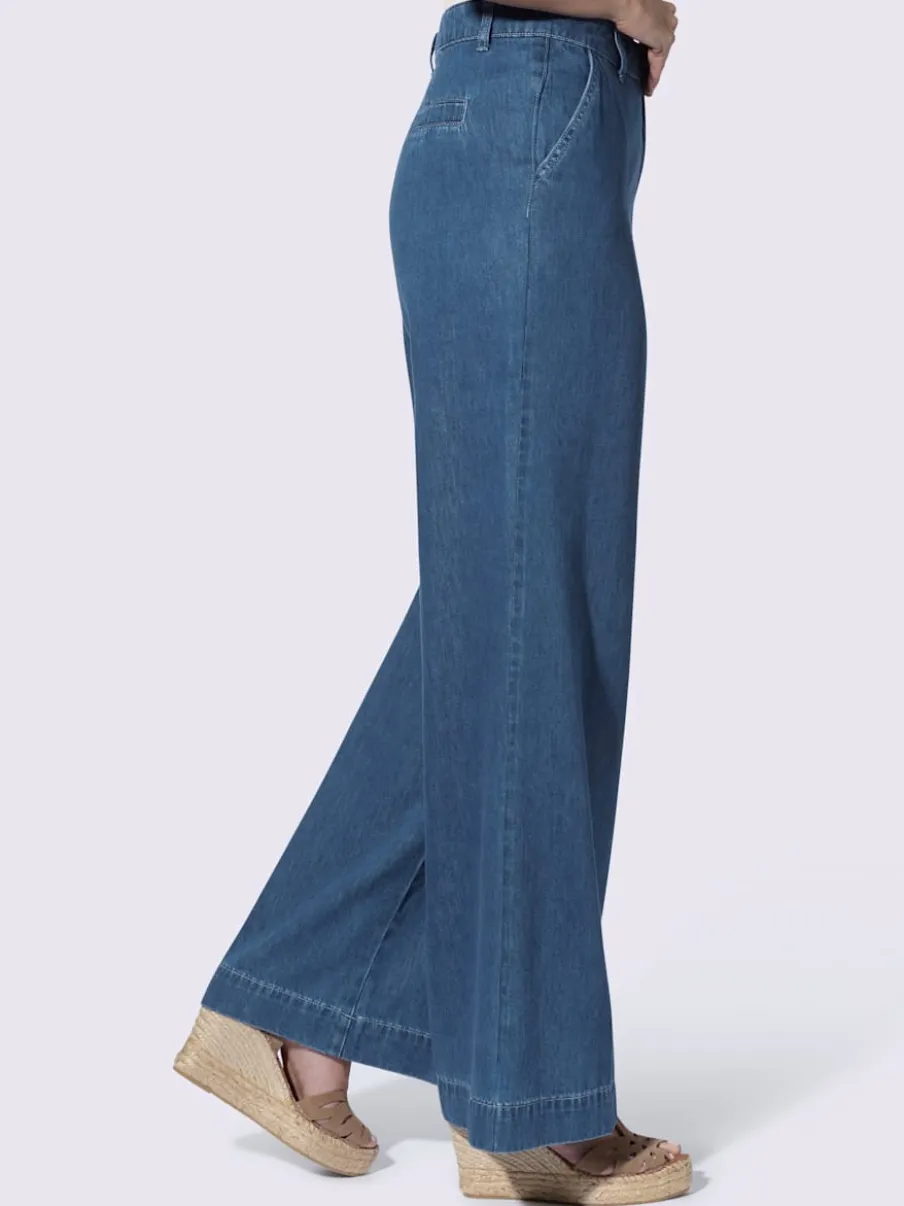 Jean coupe large avec poches devant et ourlet large