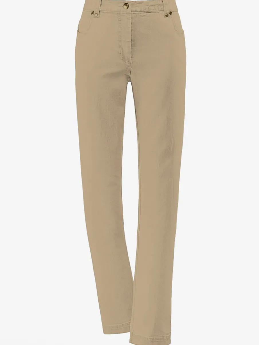 Jean droit avec ceinture élastique poches arrière brillantes.