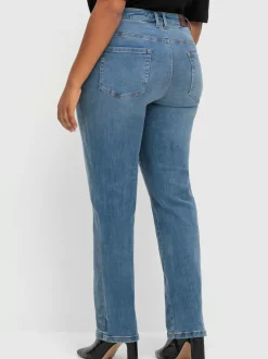 Jean droit effet affinant