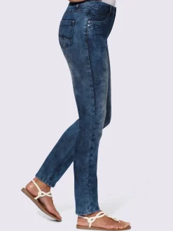 Jean extensible cinq poches avec rivets décoratifs arrière